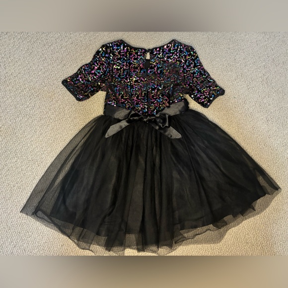✨Kids Formal Dress ✨ Rainbow 🌈 sequin detail and layered tulle on the bottom. - Picture 4 of 4